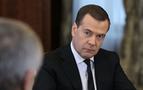 Medvedev: Kıbrıs’ın doğalgaz yataklarında Türkiye problemi var