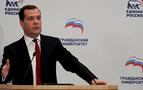 Medvedev: Toplumdan uzak siyaset anlayışı sona erdi