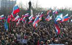 Kırım’da Rus yanlısı gösteri: “Putin bizim Başkan!”