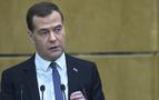 Medvedev: Rusya’nın Ukrayna’ya yardımı 250 milyar dolar