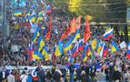 Moskova’da binlerce kişi Ukrayna’da barış için yürüdü