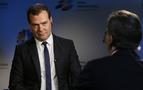 Medvedev: Yaptırımlar aşamalı olarak kaldırılacak