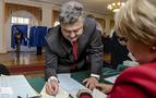 Ukrayna'da iç savaşın gölgesinde parlamento seçimleri yapıldı