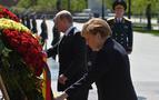 Merkel, Putin’le görüştü: Hatalarımız milyonların ölümüne neden oldu