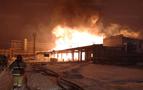 Rusya’da petrol rafinerisinde yangın çıktı: 2 ölü, 5 yaralı