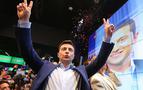 Ukrayna'da Zelenskiy, rakibi Poroşenko'ya büyük fark atarak seçimi kazandı