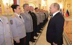 Putin 19 Generali Terfi Ettirdi
