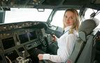 Rusya'da kadınlar da savaş pilotu olabilecek