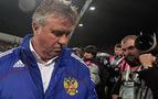 Rusya Hiddink’in biletini kesti