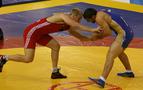 Rus güreşçiler İstanbul’da altın ve bronz kazandı