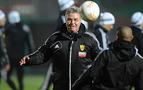 Hiddink, Rus Anji takımına ilkleri yaşatmaya devam ediyor