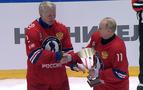 Putin, Buz Hokeyi Gece Ligi maçında 8 gol attı!