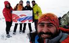 Rus ve Türk dağcılar atalarının savaştığı zirveye dostluk için tırmandı