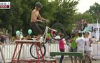Moskova’da ilginç bayram, yüzlerce genç bisiklet oldu