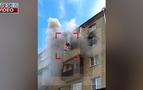 Rusya'da bir aile yanan evden tek tek aşağıya atladı