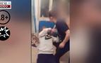 Rus kız öğrenciler, yurt tuvaletinde bir kız öğrenciyi feci şekilde dövdü