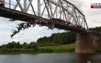 Rusya'da köprüden birlikte atlayan 135 çılgın dünya rekoru kırdı