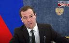 Medvedev'den hükümet toplantısına geç kalan Tarım Bakanı'na fırça