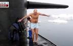 Rus askerlerin kutuplarda nükleer denizaltıda buzlu su keyfi