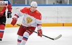 Putin, yılbaşı tatilinde buz hokeyi antrenman maçı yapmış