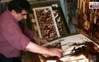 Azeri ressam petrolden sanat üretiyor