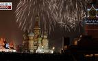 Rusya 2015’e Kızıl Meydan’da havai fişek gösterileri ile girdi