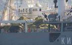 Rus savaş gemisi, Boğaz'da tank geçirdi iddiası - VİDEO