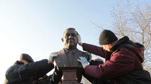 Moskova’da parayla dikilen “ucube” heykeller kaldırıldı 
