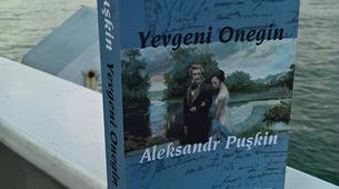 Puşkin’in Yevgeni Onegin adlı romanı yeniden Türkçe'ye çevrildi