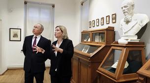 Putin, Dostoyevski’nin 200. yaş gününde yeni açılan müzesini ziyaret etti