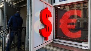 Euro, Şubat 2016'dan bu yana ilk kez 90 rublenin üzerine çıktı