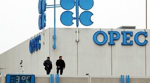 OPEC toplantısı öncesi petrol fiyatları yükselişe geçti