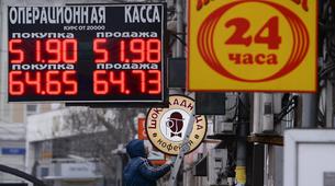 Rusya’da dolar sert düştü; 52 ruble