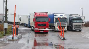Rusya, Avrupalı kamyonların ülkeye giriş yasağını uzattı