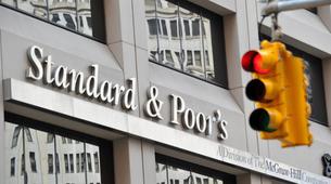 S&P: Rusya’nın notunun yükselmesine petrol ve bütçe açığı engel