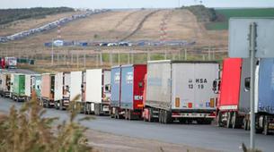 Kazakistan Sınırındaki Tır Kuyrukları Devam Ediyor: İş İnsanları Mağdur