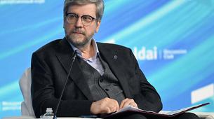 Lukyanov: Diplomasi Savaş Alanında Kazanılır