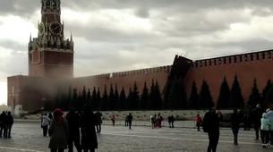 Moskova’da şiddetli fırtına Kremlin'in burcunu yıktı-Video