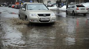 Moskovalılara aşırı yağışlarda toplu taşımayı kullanın tavsiyesi