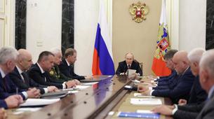Putin'den Hükümete 'Yakıt Krizi İçin Sert Önlemler Alın' Uyarısı
