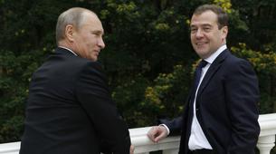 Putin ve Medvedev'in 2012 gelirleri 187 bin dolar