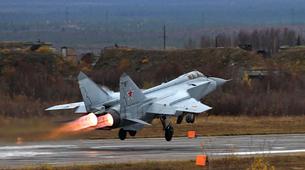Rusya’da savaş uçağı düştü