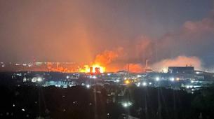 Rusya'dan Ukrayna'ya Geniş Çaplı Gece Saldırıları: Silah Yüklü Gemi Vuruldu