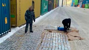 St.Petersburg limanında 1 tondan fazla uyuşturucu yakalandı