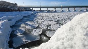 Baltık Denizi Dondu: Kaliningrad’da Onlarca Yıl Sonra Görülen Nadir Doğa Olayı