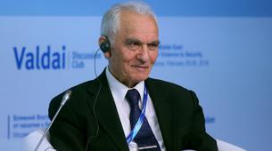Rus entellektüellerinin yakından tanıdığı Eski Dışişleri Bakanı Yakış vefat etti
