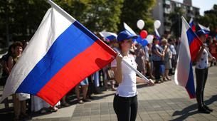 Rusya Ulusal Bayrak Günü'nü kutluyor