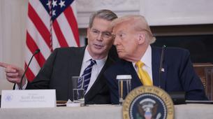 ABD'den Rus Petrolüne %500 Gümrük Vergisi Tehdidi