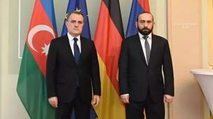 Azerbaycan ve Ermenistan Almanya’da barış görüşmesi yapıyor