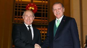 Beştepe'deki Putin-Erdoğan görüşmesi bir saat gecikmeli olarak başladı